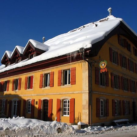 Hotel De L'Aigle Couvet Ngoại thất bức ảnh