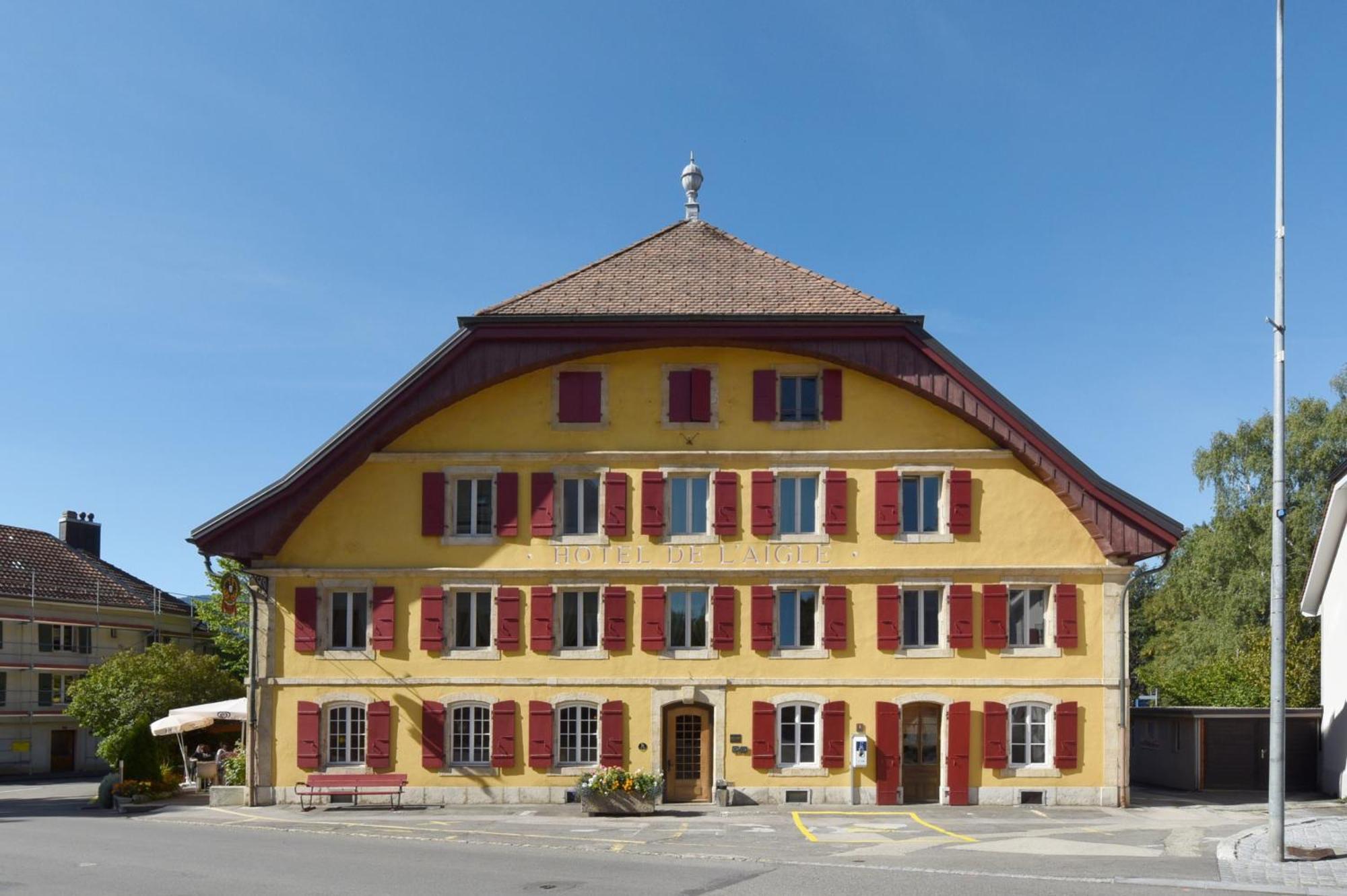 Hotel De L'Aigle Couvet Ngoại thất bức ảnh